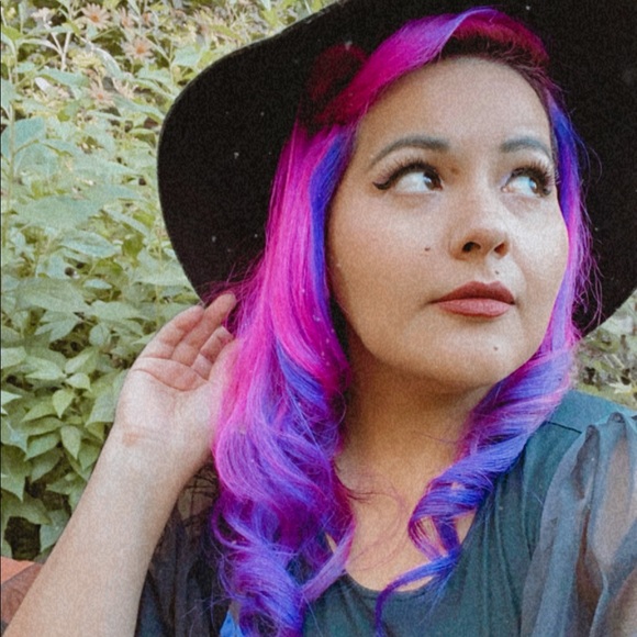 Meet your Posher, Donna - Picture 1 of 4